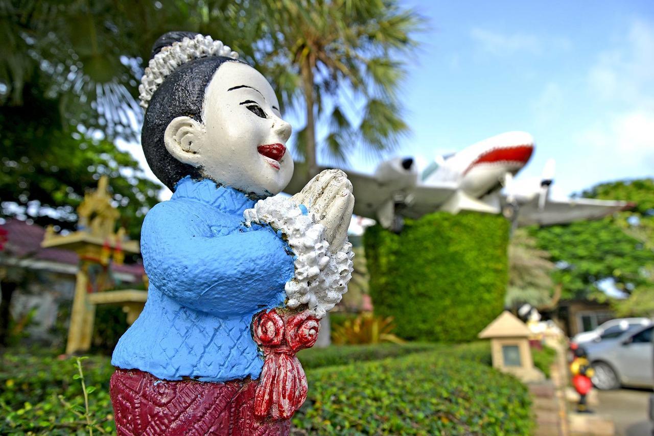 The Iris Resort Chao Lao Beach Exterior photo